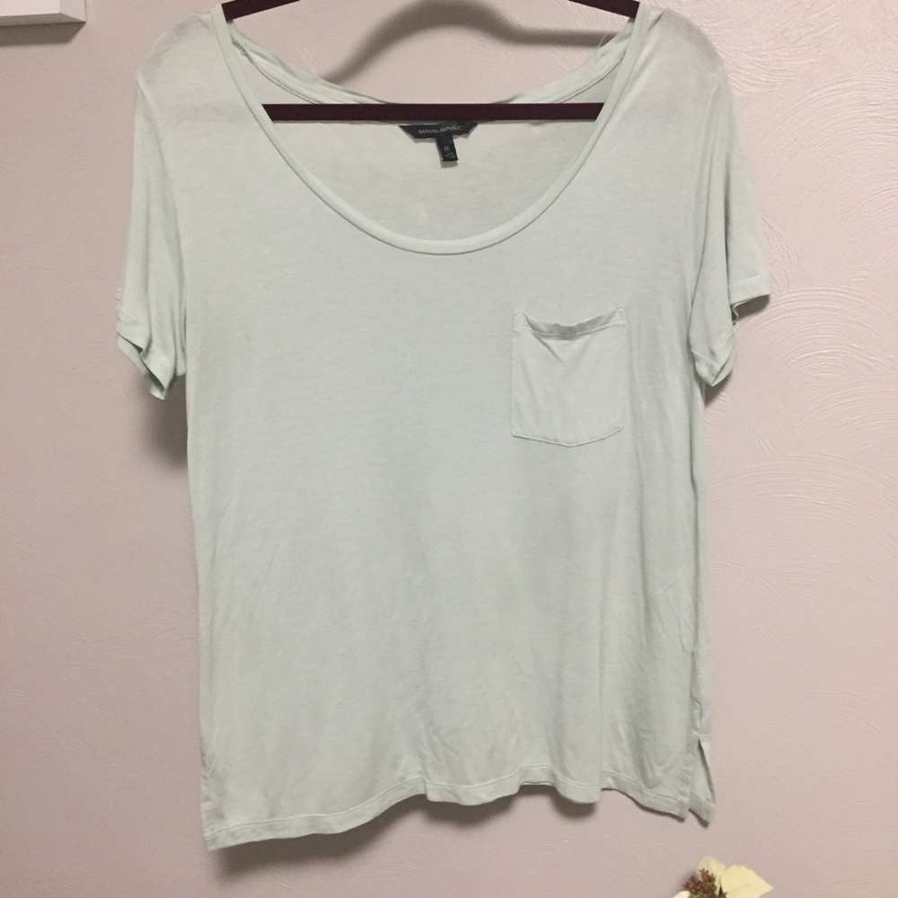 Banana Republic tee shirt, light sagey/minty green